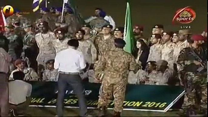 Saudi Army Ke Pak Fauj Zinda Baad Ke Naaray  !!