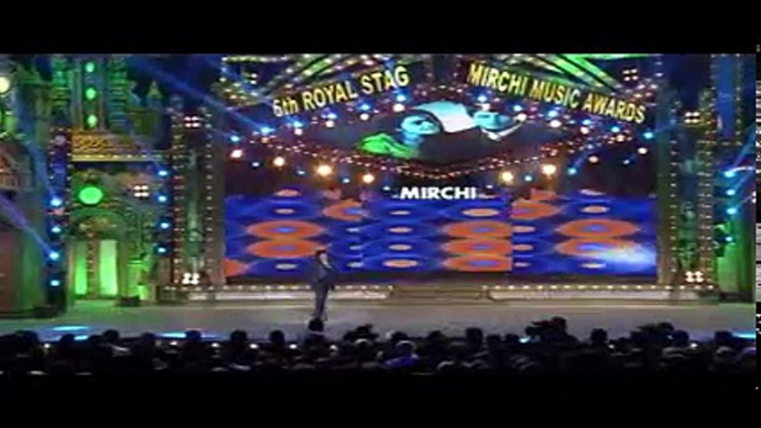 Arijit Singh And Shahrukh Khan Live Performance at the 6th Royal Stag Mirchi Music Awards