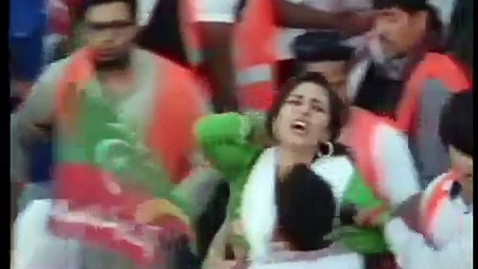 Woman molested at PTI Islamabad Jalsa(360p)