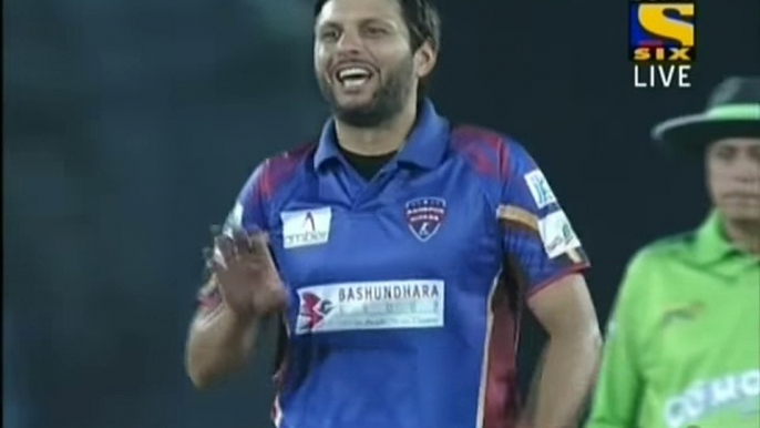 Shahid Afridi 12 runs 4 over & 1 Wicket Full Bowling Highlights HD BPL T20 2016