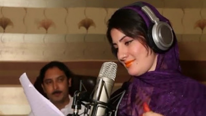 Nazia Iqbal & Shahsawar Pashto New Song 2016 Ishq Khana Kharab Da Lasa