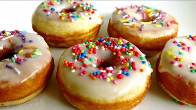 WHITE GLAZED MINI DONUTS