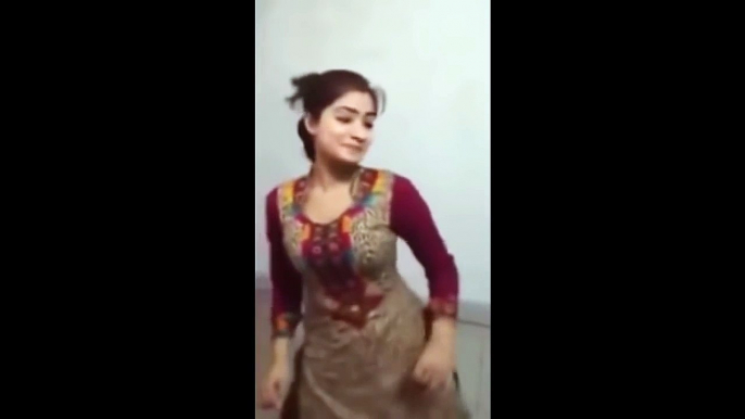 Girl Dancing Alone In Home | Trending News India | Girls Dances | Trending Videos India CCTV/ Mobile