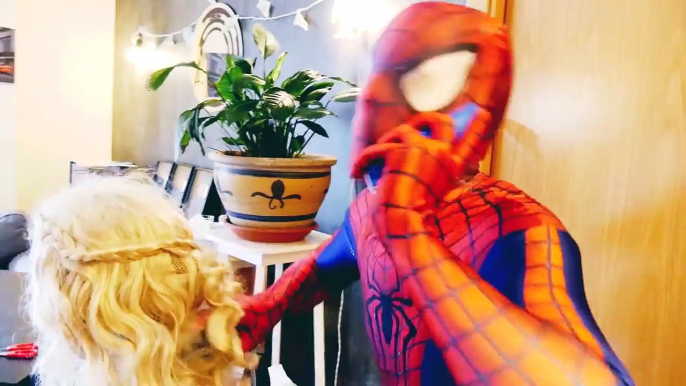 Frozen Elsa Arrested! w/ Spiderman and Pink Spidergirl Hulk & Joker! Funny Superhero in Real Life