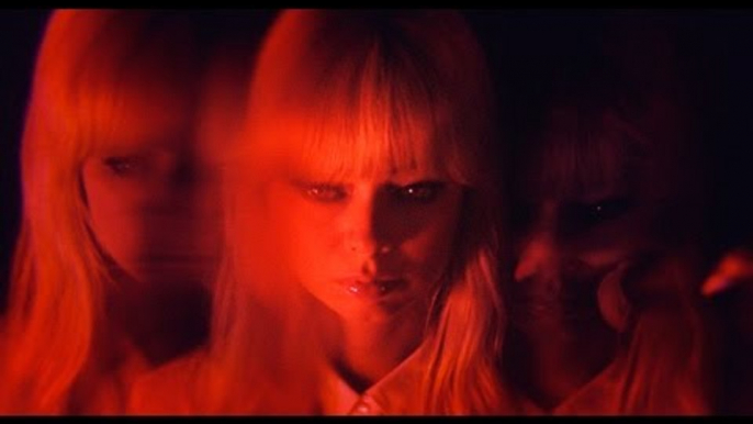 CHROMATICS "DEAR TOMMY"