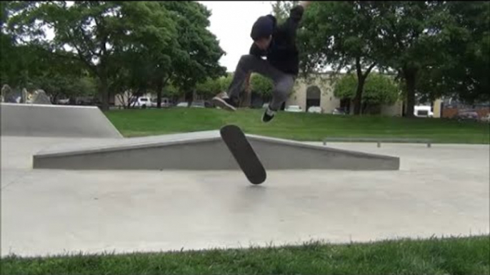 Skateboarder Pulls Off Impressive Pressure 360 Inward Heelflip