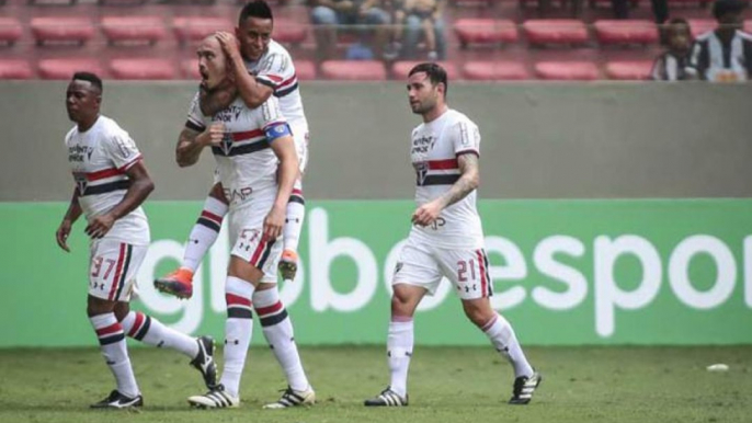 Inspirado pela volta de Rogério Ceni, São Paulo vence o Galo no Horto