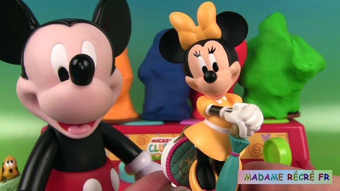 Mickey Mouse Pop Up Pals Jouets Surprises en Pâte à modeler Play Doh Premier Âge