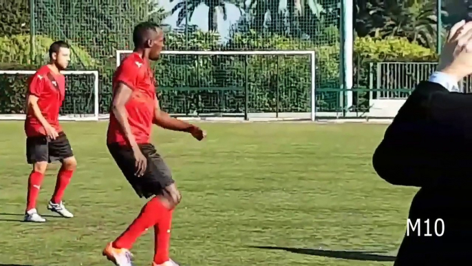 Usain Bolt playing football Saint-Jean-Cap-Ferrat dans les Alpes-Maritimes 02-12-2016