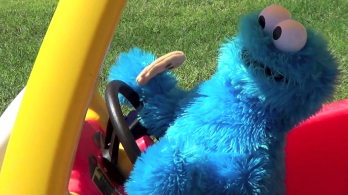 Mario Teaches Cookie Monster How To Drive Cozy Coupe Sesame Street Cookie Monster Crashes Car 25akqA