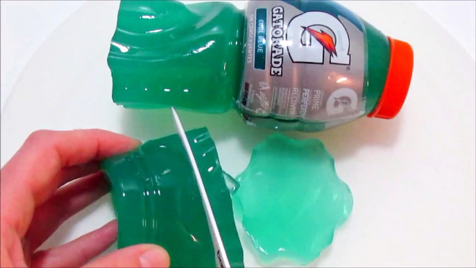 Como hacer una botella de Gatorade Cool Blue de Postre - Botella de gominola gelatina