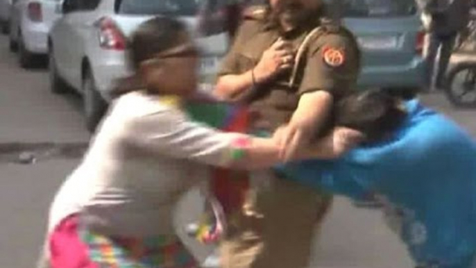 Lucknow: Woman beats husband's girlfriend publicly