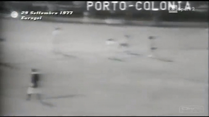 28.09.1977 - 1977-1978 UEFA Cup Winners' Cup 1st Round 1st Leg FC Porto 1-0 1. FC Köln