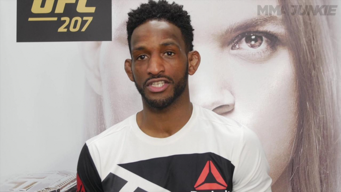 Neil Magny back in the win column with decision over overweight Johny Hendricks