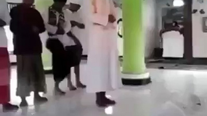 Mazak ki be had hoti hai namaz ko mazak ni k sath ni milana chaiy