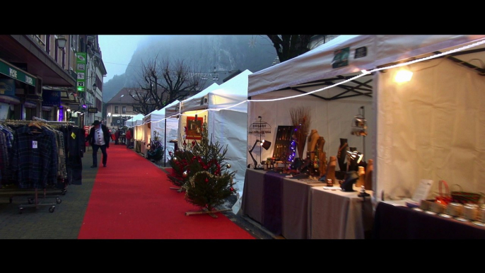 Tentô location de tente pliante  Marché de Noël décembre 2016 Thônes Val Sulens Haute Savoie