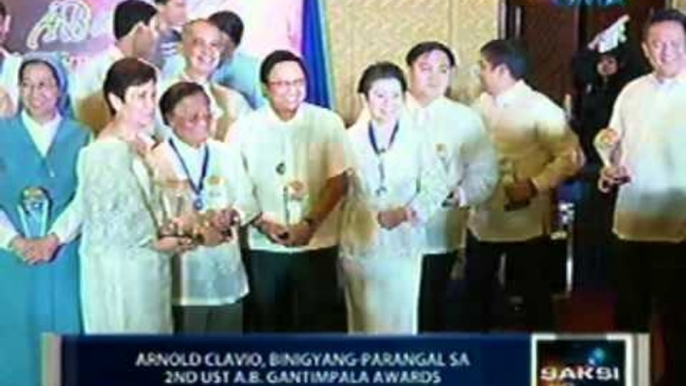 Saksi: Arnold Clavio, binigyang-parangal sa 2nd UST A.B. Gantimpala awards