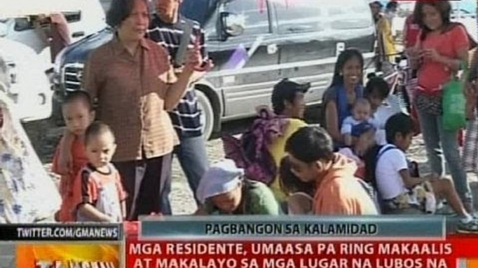 BT: Mga taga Tacloban, umaasa pa ring makaalis at makalayo sa mga lugar na napinsala ni Yolanda