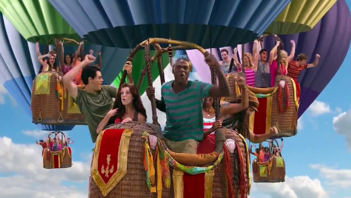 Pair Of Kings  S02 E21 Let the Clips Show