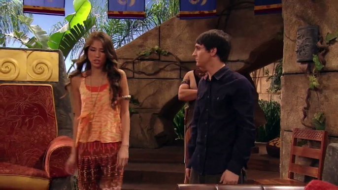 Pair Of Kings  S02 E24 Cooks Can Be Deceiving