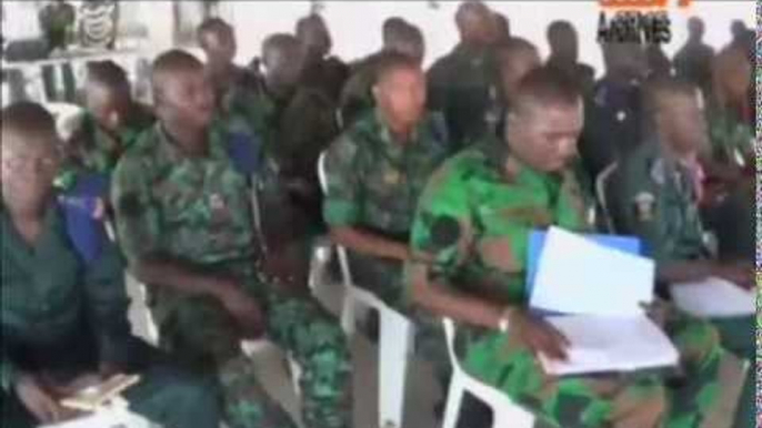 Armée :  le commandant supérieur de la gendarmerie s'entretient avec 300 gendarmes