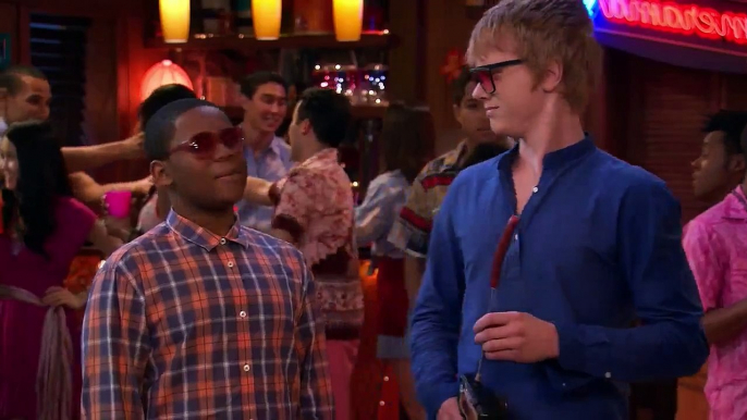 Pair Of Kings  S03 E11 I m Gonna Git You Sponge Sucka