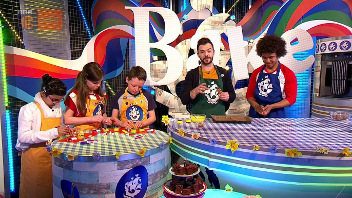 Blue Peter - Makes, Bakes and More Makes!