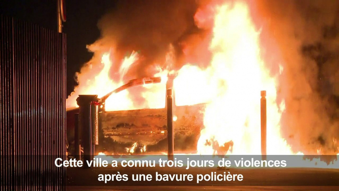 Aulnay-sous-Bois: une voiture incendiée à Aulnay-sous-Bois