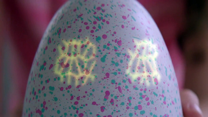 Hatchimals - eclosión de los huevos - criatura interactivo - Draggle - azul  púrpura del huevo de Spin Video Master 5