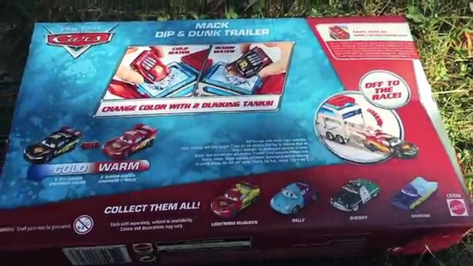 Disney Pixar Cars Lightning McQueen and Red Mack Hauler Dip & Dunk Trailer Color Changers Magic Toys