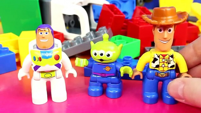 Lego Duplo Toy Story 3 Woody Buzz Lightyear Sheriff Save Disney Pixar Cars Lightning McQueen