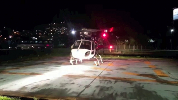 Helicóptero que resgatou PMs em Quartel pousa na Rodoviária de Vitória