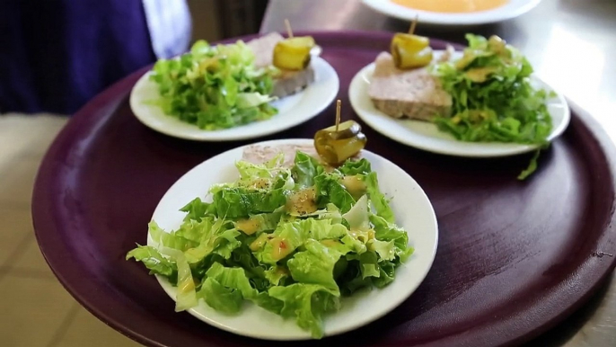 A table à La Cagouille (images Majid Bouzzit)