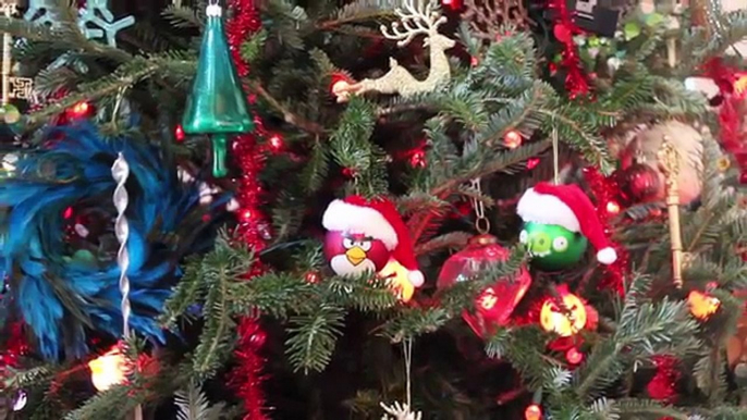 Angry Birds Christmas Lights and Ornaments!