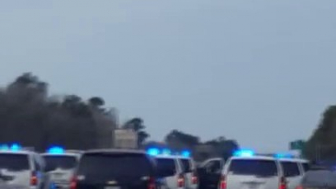 L'impressionnant cortège de la police dans cette course poursuite