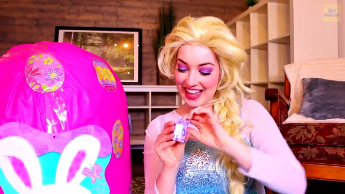 Frozen Elsa GETS CLONED! w/ Spiderman Joker Anna Maleficent Rapunzel TOYS! Superheroes in