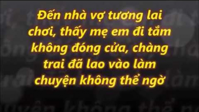 Thấy mẹ vợ tương lai tắm không đóng cửa chàng trai lao vào làm 1 chuyện không thể ngờ