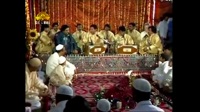 Jashne Ahmade rasool Qawwali by-Badar Miandad in Kalyam Awan