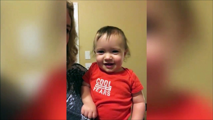 Le fou rire de ce bébé va vous faire craquer! Adorable...