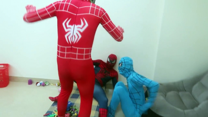 Spiderman Real Life Vs T-Rex In Real Life w/ HULK Yellow Spiderman Amazing Spiderman Prank