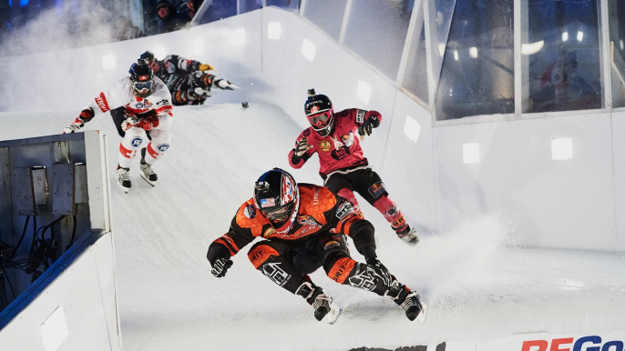 Crashed Ice Canada: Men's Final | Red Bull Crashed Ice 2017