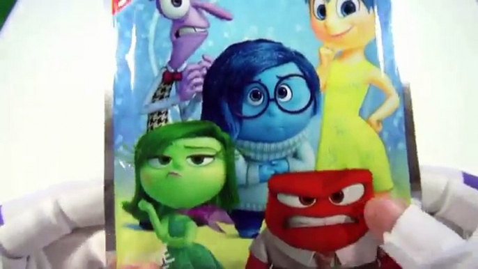 Disney Pixar Inside Out Film Paketi Kepçe & Go Etiketler ve Boyama Kitabı oyna