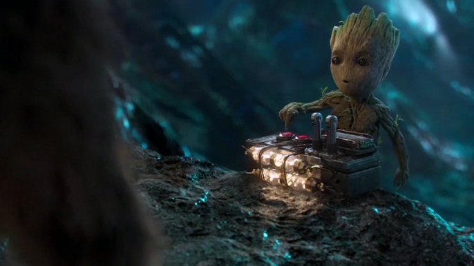 Guardianes de la galaxia 2 - Clip en español exclusivo con Rocket y Baby Groot