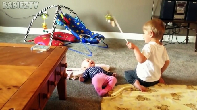 IF YOU LAUGH, YOU LOSE - Cute BABIES Laughing Hystericaxfasf