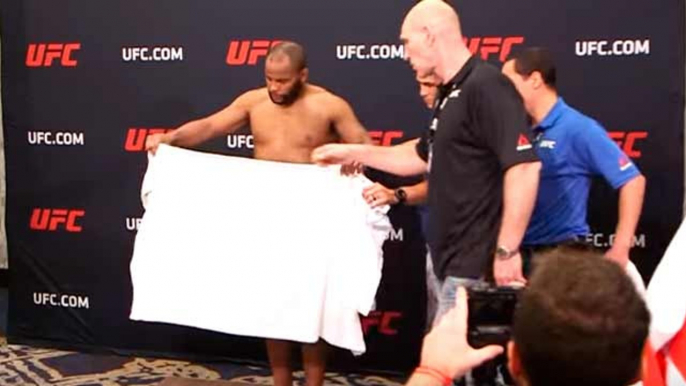 Daniel Cormier Controversial UFC 210 Weigh-in - MMA Fighting