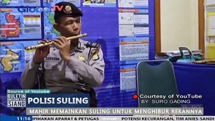 Mahir Bermain Suling, Dijuluki Sebagai Polisi Suling