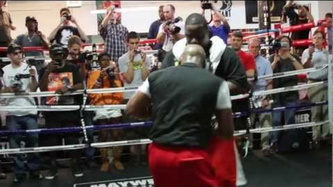 Floyd Mayweather Jr. vs. Robert Guerrero: Mayweather training highlight video