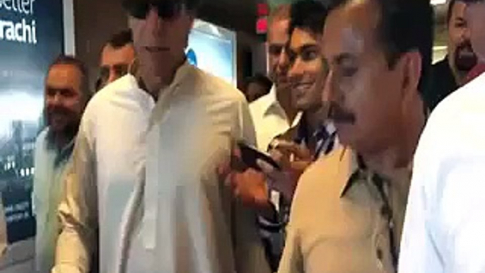 Imran Khan Reach Karachi For Huqooq e Karachi March