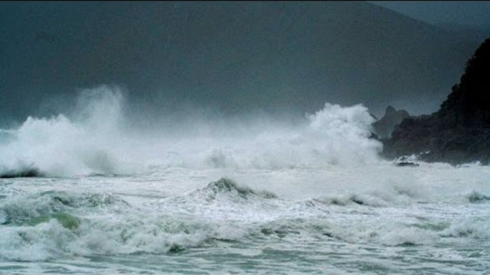 Japan Flood : Hit by Etau Typhoon, 90,000 people homeless