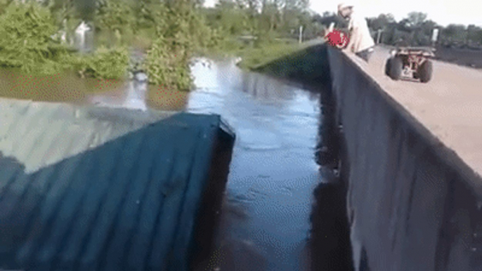 House Crashes Into Current River Bridge in Reyno, Arkansas